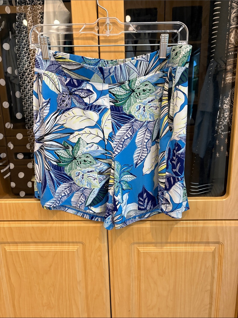 WHBM Blue Tropical Print  Shorts size S